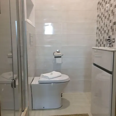 White House 3* 아베이루