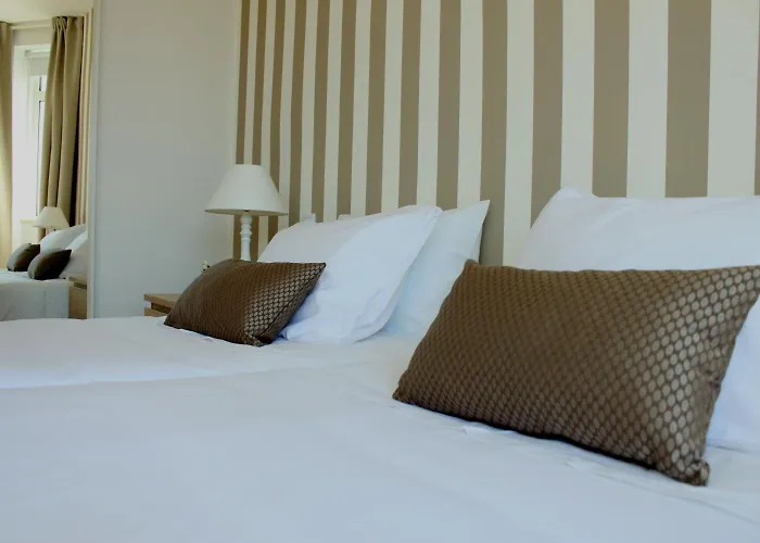 White House 3* Aveiro